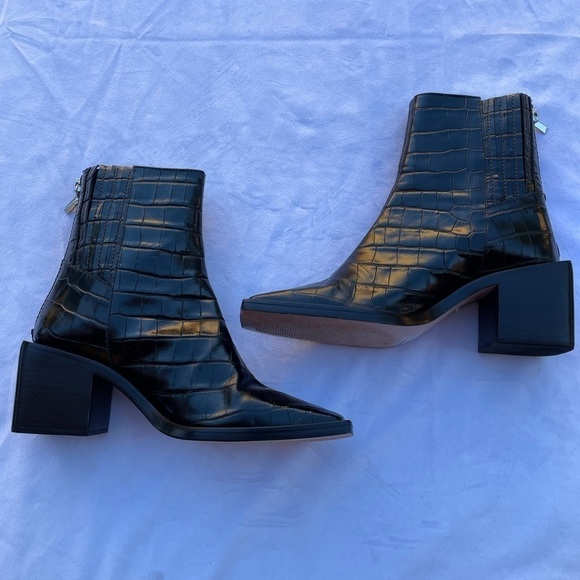 Nasty Gal Shoes - Black Scale Woman’s Boot